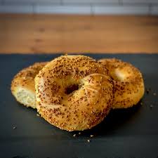 garlic bagel